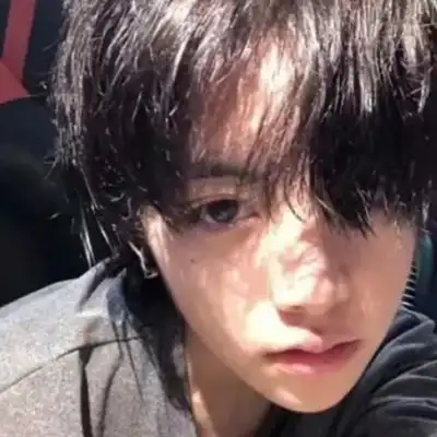 隗逸馨 隗逸馨